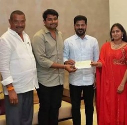 மகனின் திருமண வரவேற்பு தொகையை விவசாயிகளுக்குக் கொடுத்த எம்எல்ஏ!