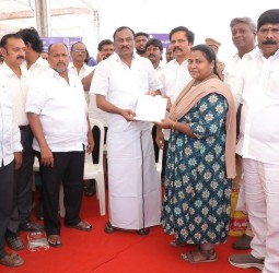 உங்களுடன் ஸ்டாலின் சிறப்பு முகாம் சென்னை மாநகராட்சி வளசரவாக்கம் 11 வது மண்டலம், 145 வது வட்டம் நெற்குன்றத்தில் நடைபெற்றது