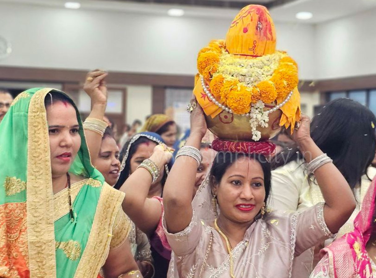 ஆதர்ஷ் உபி சமாஜ் சார்பில் நவராத்திரி சிறப்பு கொண்டாட்டம்