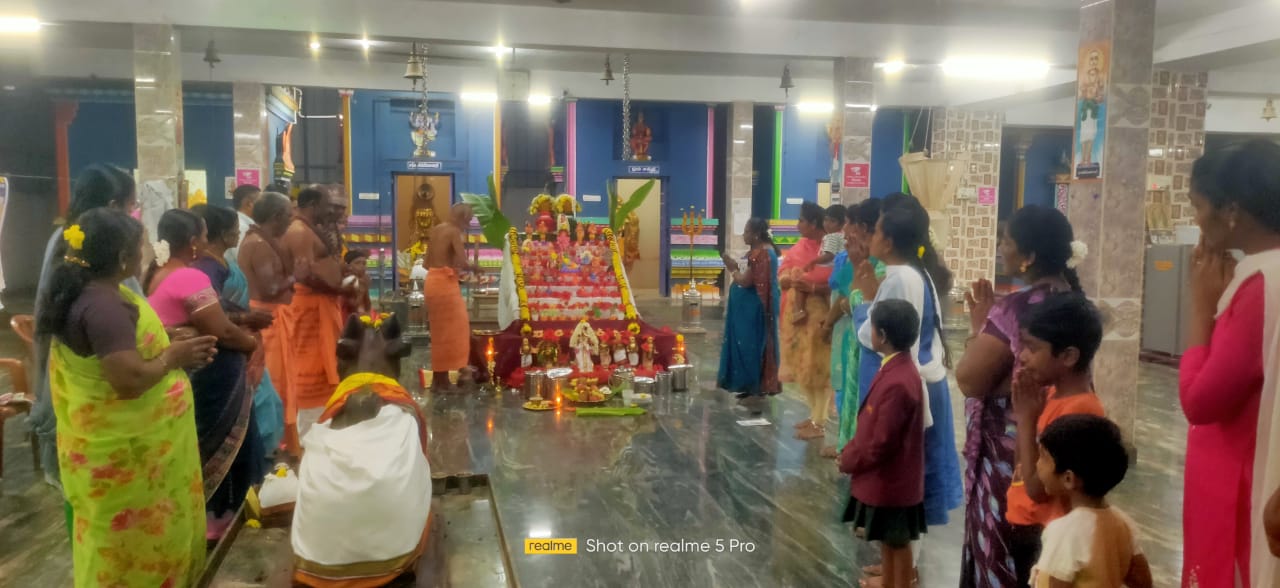 போச்சம்பள்ளி, வடமலம்பட்டி சர்வலிங்கேஸ்வரர் ஆலயத்தில் நவராத்திரி கொலு மூன்றாம் நாள் வழிபாடு