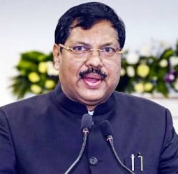 சர்ச்சையானது தெய்வம் குறித்த கருத்து: அனைத்து மதங்களையும் மதிக்கிறேன் என உச்சநீதிமன்ற தலைமை நீதிபதி விளக்கம்