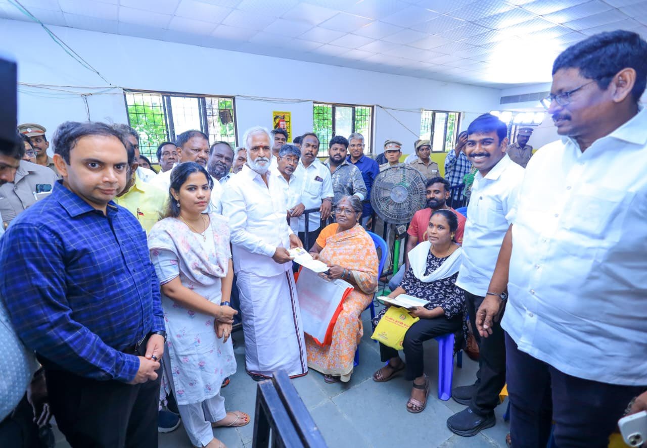 டாக்டர் குருசாமி சாலையில் நேற்று நடந்த "உங்களுடன் ஸ்டாலின்" திட்ட முகாம்