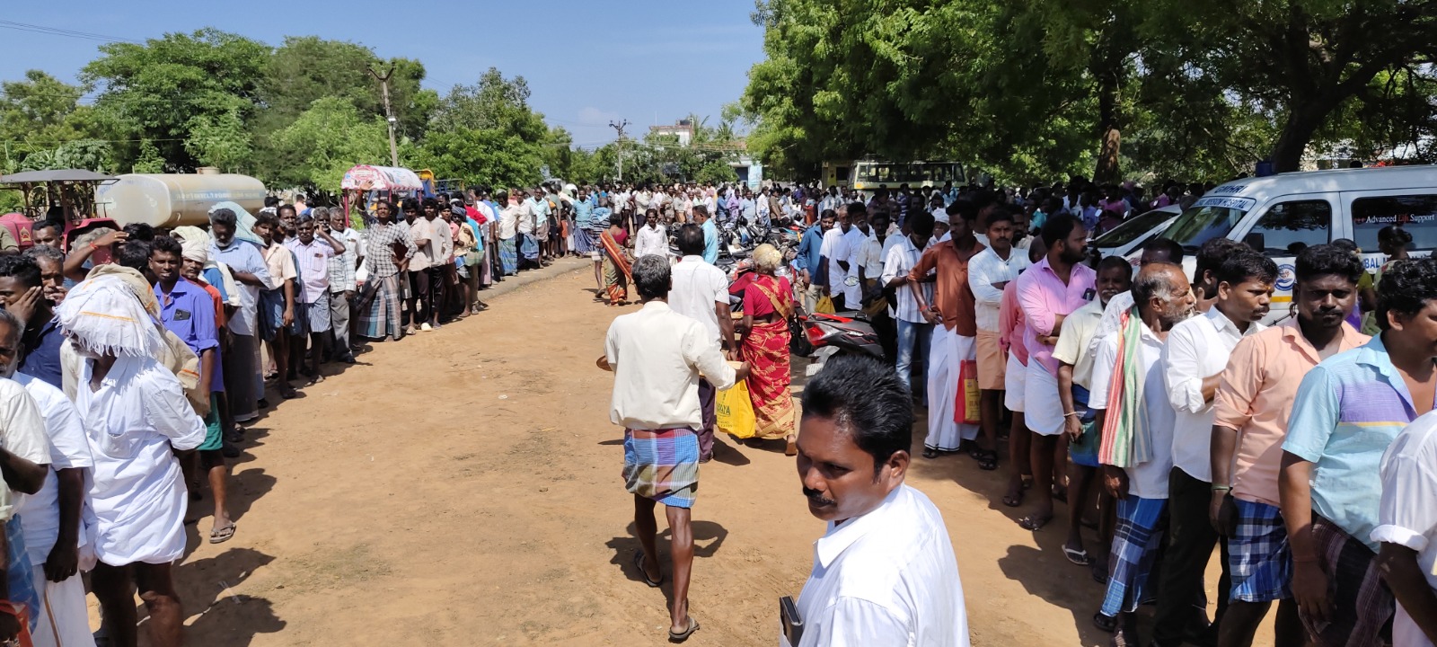 சாக்கோட்டையில் சாக்கை உய்யவந்தம்மன் கோவிலில் மழை வேண்டி ஆவணி கிடா வெட்டு பூஜை