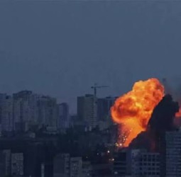 ரஷியாவில் எண்ணெய் சுத்திகரிப்பு ஆலை மீது உக்ரைன் டிரோன் தாக்குதல்