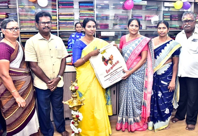 நாமக்கல் கோ-ஆப்டெக்ஸ் ஷோரூமில் தீபாவளி விற்பனை ரூ.90 லட்சம் இலக்கு