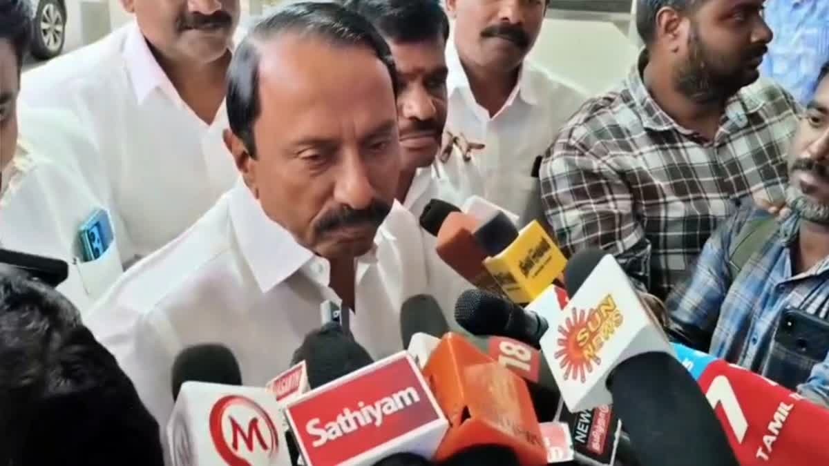 அதிமுகவில் இருந்து பிரிந்தவர்கள் இன்னும் ஒரு மாதத்தில் இணைவார்கள் செங்கோட்டையன் நம்பிக்கை