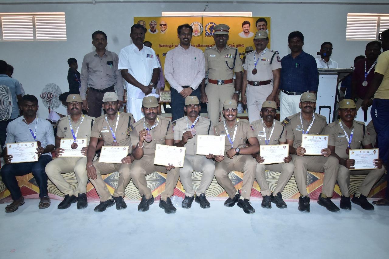 மாவட்ட அளவிலான முதலமைச்சர் கோப்பை விளையாட்டு போட்டிகளுக்கான பரிசளிப்பு விழா