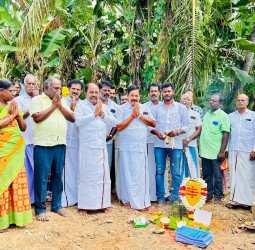 புதிய பாலம் கட்டும் பணிக்கு பூமி பூஜை.......