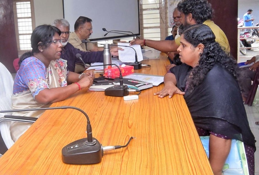 நாகர்கோவிலில் நேற்று பொதுமக்கள் குறை தீர்க்கும் நாள்