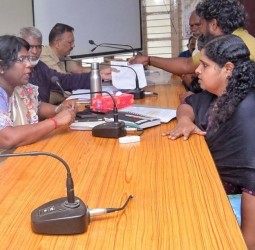 நாகர்கோவிலில் நேற்று பொதுமக்கள் குறை தீர்க்கும் நாள்