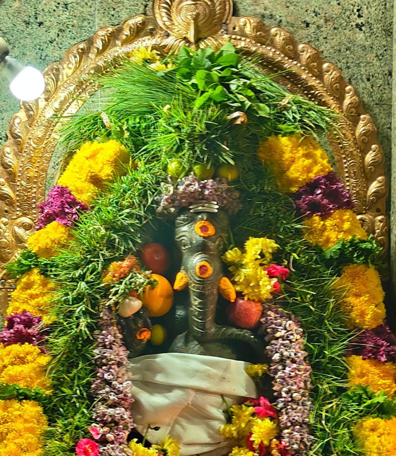 ஆவணி மாதம் மகா சங்கடஹர சதுர்த்தி சிறப்பு வழிபாடு.....