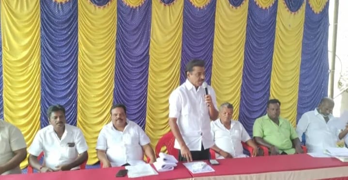 தீவனூர் ஒன்றிய அலுவலகத்தில் மயிலம் வடக்கு மாவட்ட கிளை கழக செயலாளர் ஆலோசனை கூட்டம்