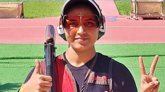 குமரகுரு கல்லூரி மாணவிக்கு துப்பாக்கிச் சுடுதலில் 6 தங்கம்