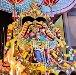 தென்னாங்கூரில் நடைபெற்ற கருட சேவை வைபவம்..