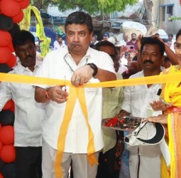 மாநகராட்சி 21-வது வார்டில் புதிதாக கட்டிய சமுதாயக்கூடத்தை அமைச்சர் பழனிவேல் தியாகராஜன் திறந்து வைத்தார்