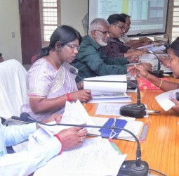 குமரி கலெக்டர் அலுவலகத்தில் மக்கள் குறைதீர் கூட்டம்