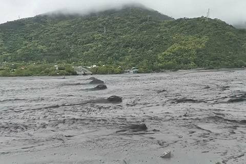 தைவானில் சூறாவளி :    14 பேர் பலி