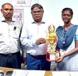 முதலமைச்சர் கோப்பைக்கு, கல்லுாரி அணிகளுக்கு இடையே மாவட்ட அளவில் பூப்பந்துப் போட்டி