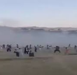 பாகிஸ்தானில் கொடூரம் கிரிக்கெட் மைதானத்தில் குண்டுவெடிப்பு