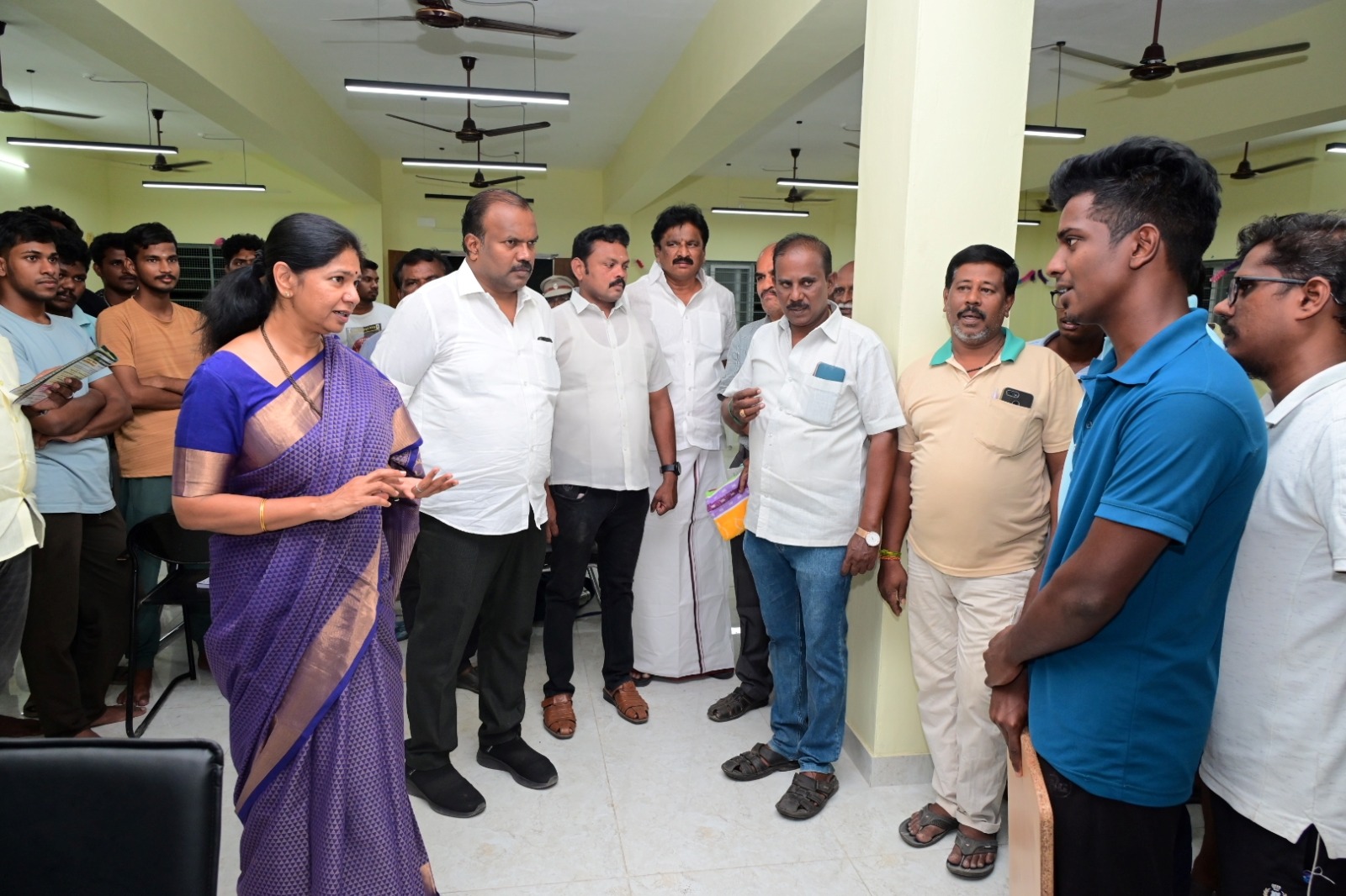 குமரி மாவட்டத்தில் பெற்றோர்களை இழந்த மணவ, மாணவிகளுக்கு அன்புக் கரங்கள் திட்டம்