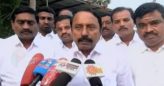 சென்னையில் அரசியல் ரீதியாக யாரையும் சந்திக்கவில்லை