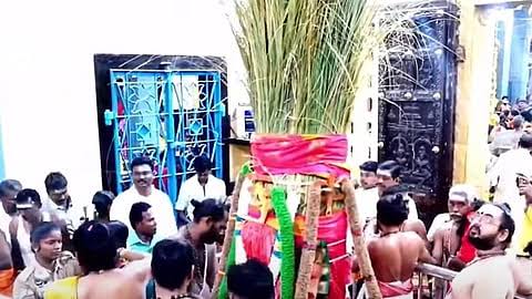 குலசை தசரா திருவிழா: கொடியேற்றத்துடன் தொடக்கம்!