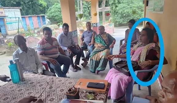 காலை தொட்டு வணங்காததால் ஆத்திரம்: மாணவர்களை அடித்த ஆசிரியை சஸ்பெண்ட்