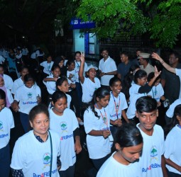 2000 -க்கும் மேற்பட்ட இளம் வயதினர் மற்றும் உடற்பயிற்சி ஆர்வலர்கள் பங்கேற்ற ‘ரன் 4ஃபிட் இந்தியா’ மாரத்தான்