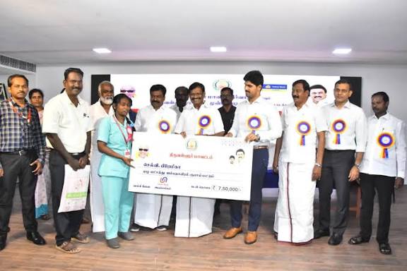 திருவள்ளூர் மாவட்டத்தில் அன்புக்கரங்கள் திட்டம்: அமைச்சர் நாசர் துவக்கி வைத்தார்