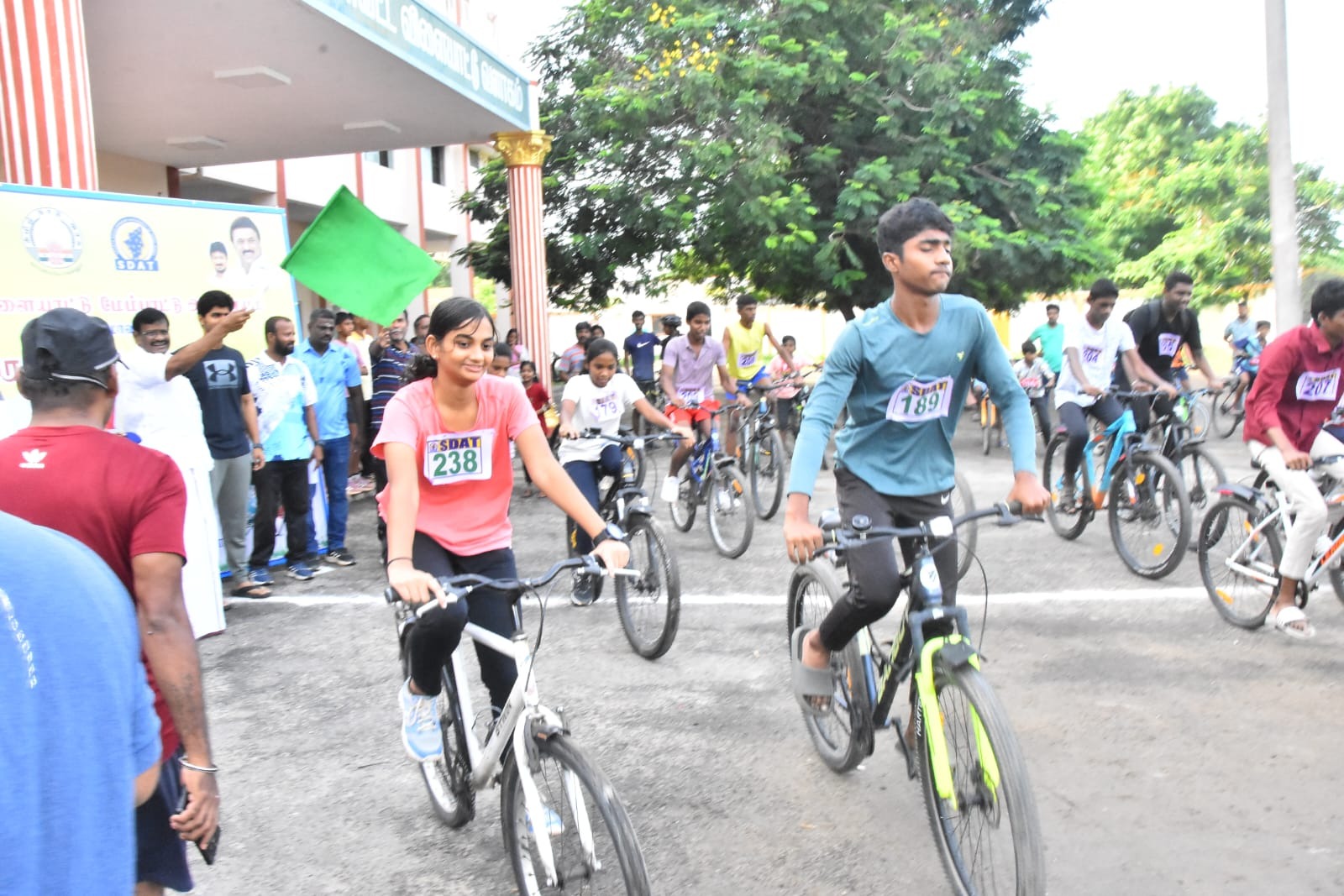 பேரறிஞர் அண்ணா மிதிவண்டி போட்டி