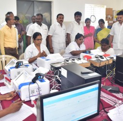 நாமக்கல் அரசு மகளிர் மேல்நிலைப்பள்ளியில் நடந்த நலம் காக்கும் ஸ்டாலின் முகாம்