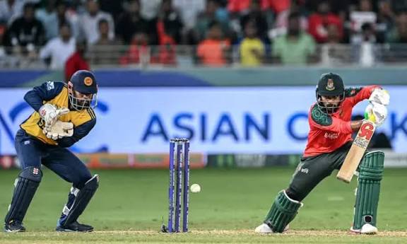 இலங்கைக்கு எதிரான ஆட்டத்தில் வங்காளதேச அணி ‘திரில்’ வெற்றி