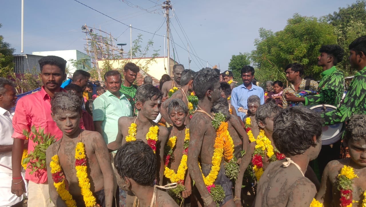 கமுதி அருகே செங்கப்படை அழகு வள்ளியம்மன் கோவில் பொங்கல் திருவிழா