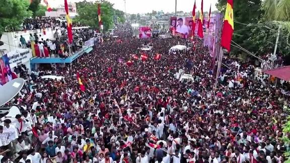 பொதுச் சொத்து சேதம்: தவெக நிர்வாகிகள் மீது வழக்கு!