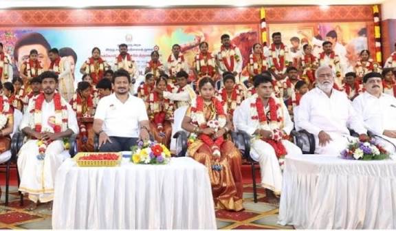 இந்து சமய அறநிலையத்துறை சார்பில் 32 இணைகளுக்கு திருமணம் - உதயநிதி நேரில் வாழ்த்து