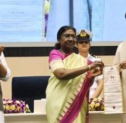 71-வது தேசிய விருது: மோகன்லாலுக்கு தாதா சாகேப் பால்கே விருது வழங்கினார் குடியரசுத் தலைவர்!