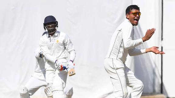 166 ஆண்டுகால சாதனையை முறியடித்த ராகுல் சஹார்: அறிமுகப் போட்டியிலேயே 8 விக்கெட்!