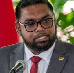 கயானா ஜனாதிபதியாக   இா்ஃபான் அலி பதவியேற்பு