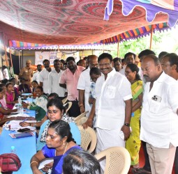 திருநின்றவூர் நகராட்சியில் நேற்று உங்களுடன் ஸ்டாலின் திட்ட முகாம்