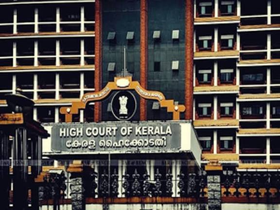 சாலைகளைச் சீரமைக்கும் வரை சுங்கக் கட்டண வசூல் இல்லை!