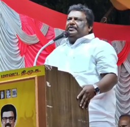 அதிமுகவை ஸ்டாலின் தான்  காப்பாற்றணும்- சிவசங்கர்