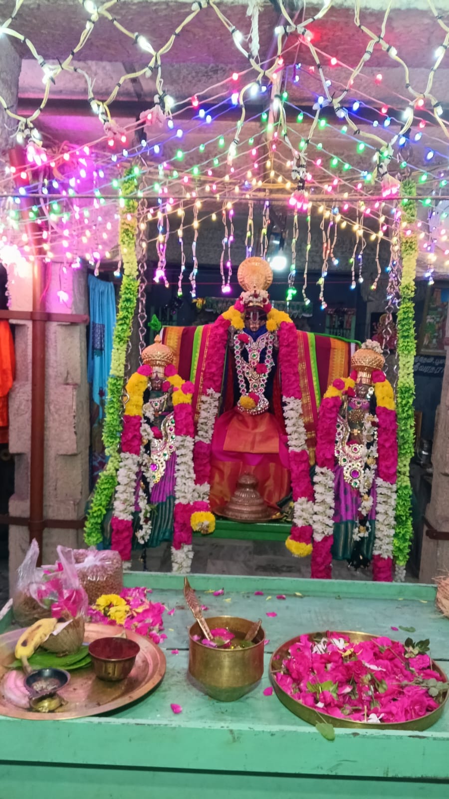 நவராத்திரி விழா முதல் நாள்.