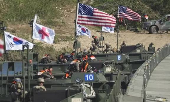 வடகொரியாவின் எச்சரிக்கையை மீறி கூட்டுப்போர் பயிற்சியை தொடங்கிய தென்கொரியா