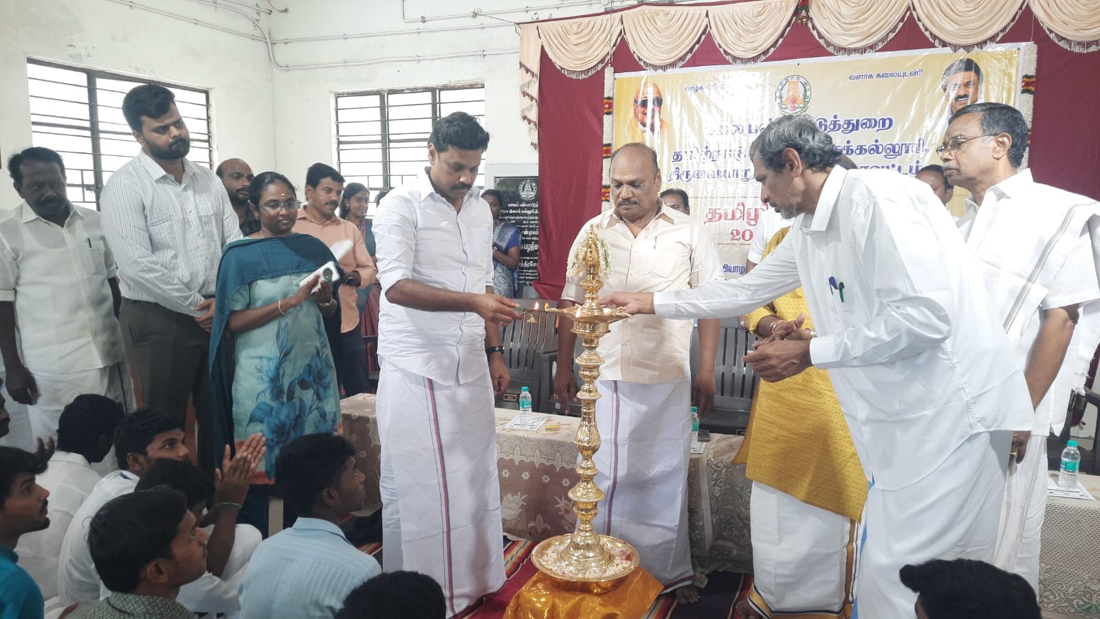 திருவையாறு கலை பண்பாட்டுத்துறையின் தமிழ்நாடு அரசு இசைக்கல்லூரியில் இரண்டு நாள் தமிழிசை விழா