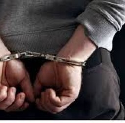 புலம்பெயர் மக்களை கைது செய்யும் காவலர்களுக்கு ஊக்கத்தொகை: இனவெறியை தூண்டும் வகையில் திட்டம் அறிவிப்பு