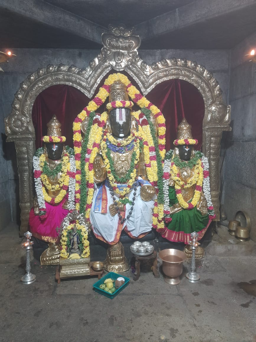ஸ்ரீ வைகுந்த பெருமாள் அபிஷேகம்