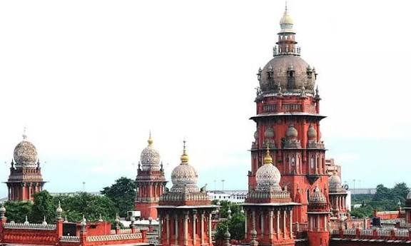 ஆசிரியர்களுக்கான போட்டி தேர்வு  ஒத்திவைப்பு கோரிக்கை  பரிசீலித்து முடிவெடுக்க உத்தரவு