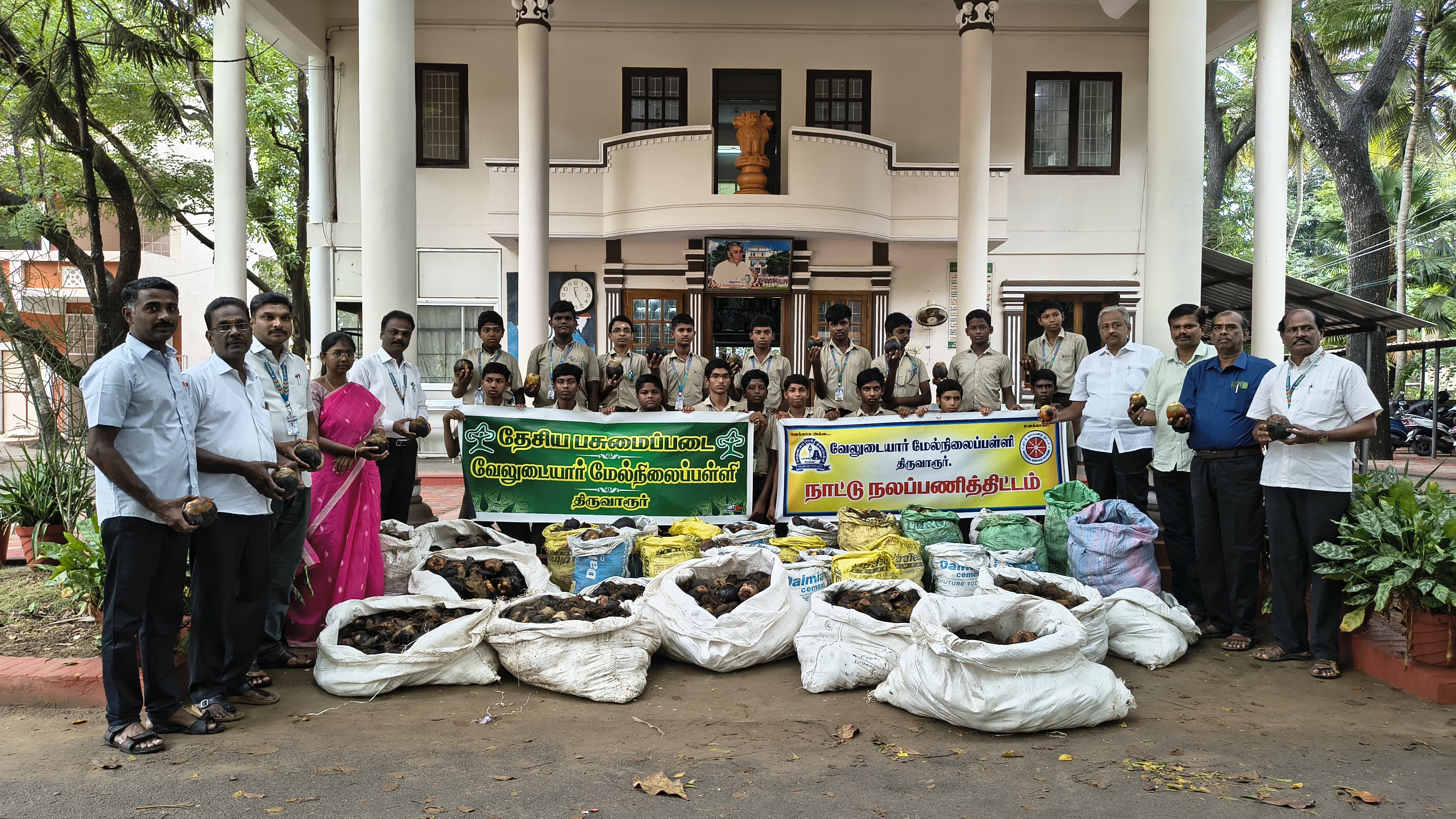 சுமார் *ஒரு கோடி பனை விதைகள்* நடும் முயற்சி