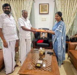 ஆவுடையப்பனுக்கு திமுக எம்பி கனிமொழி வாழ்த்து