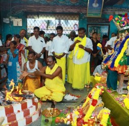 மாம்பட்டு ஸ்ரீ முத்து மாரியம்மனுக்கு சிறப்பு பூஜைகள்